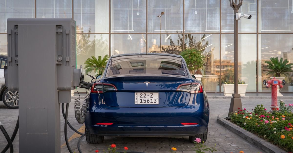 Heat Wave Tests Grid; EV Batteries Provide Critical Relief