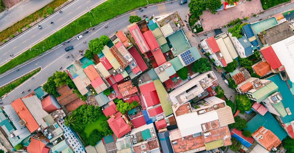 New Method Tracks Solar Energy Flows in Building Microgrids