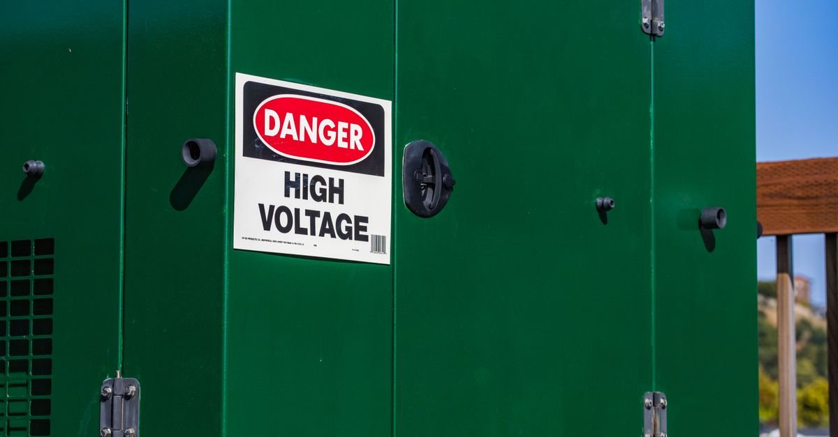 Flexible Operating Envelopes Cut Renewable Curtailment in Low-Voltage Networks