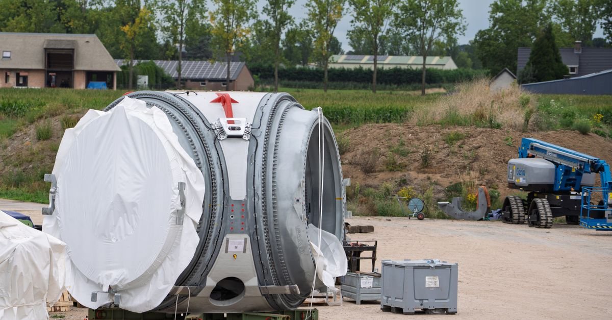 Musk acquires mobile gas turbine fleet to power AI data centers