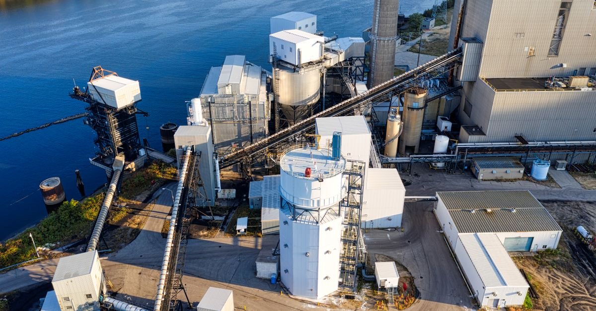 Hungary Braces for Dual Crisis: Drought and Nuclear Plant Outage