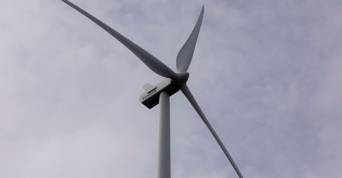 Advanced Load Modeling Improves Wind Turbine Blade Simulation Accuracy