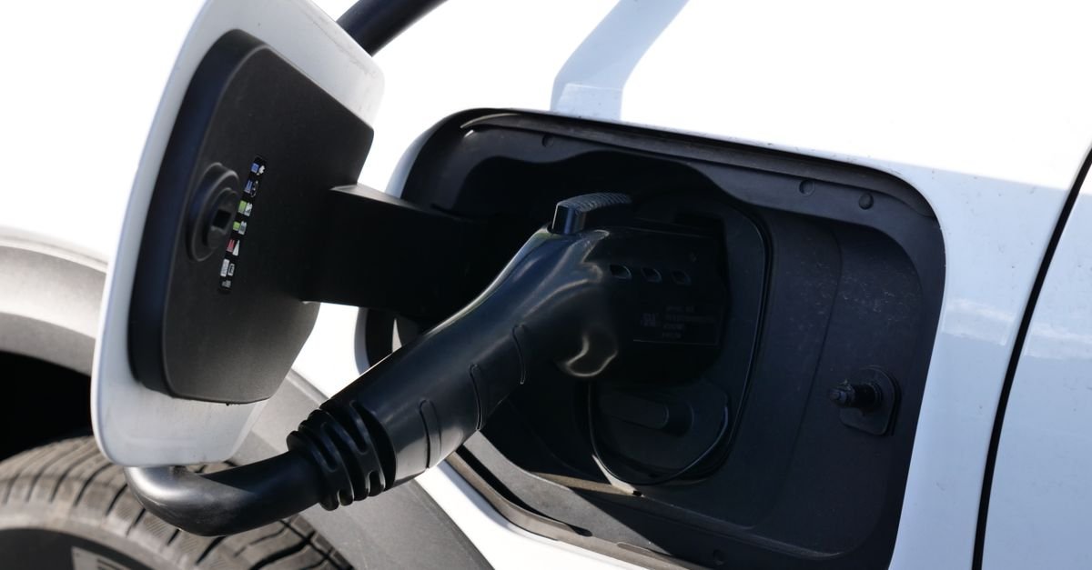 NHOA Energy to Build 215MW Battery Storage in Australia