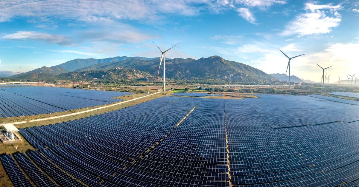 China's Renewable Surge Reshapes Global Energy Landscape