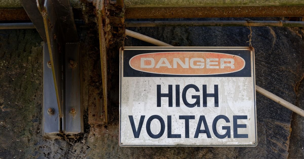 FMECA Framework Enhances Predictive Maintenance for High-Voltage Disconnect Switches
