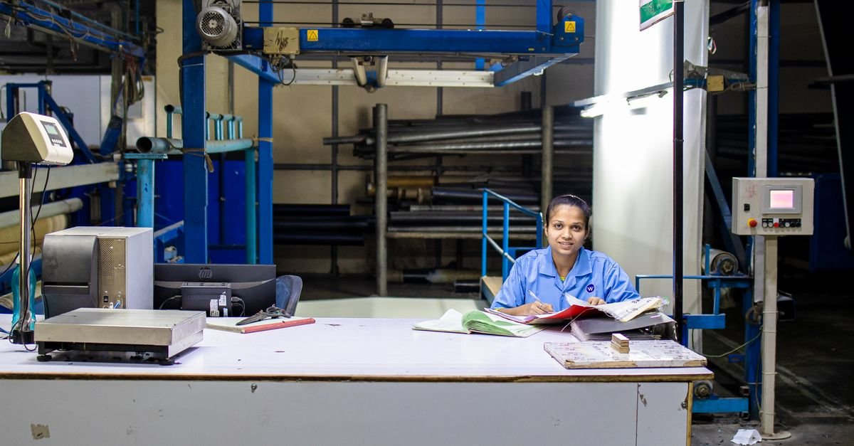India's MNRE Clarifies Solar Equipment Standards and Compliance Timelines