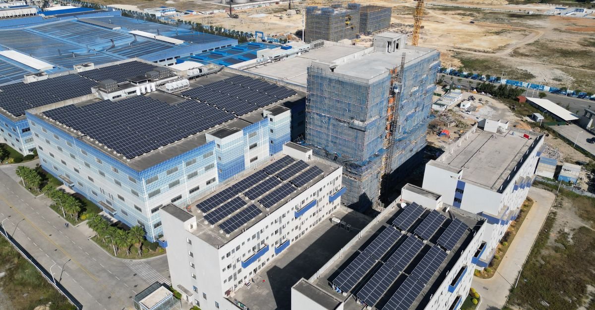 Chinese team achieves 20.21% efficiency in organic solar cells