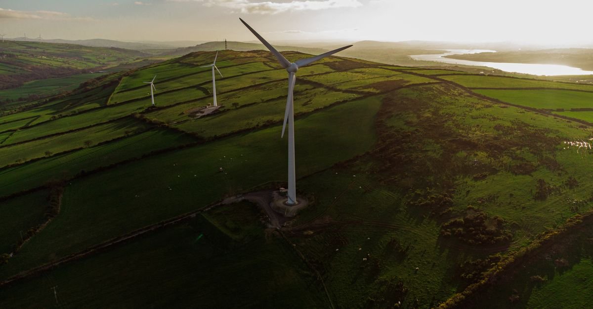 Clean power dominates new global energy additions in 2025