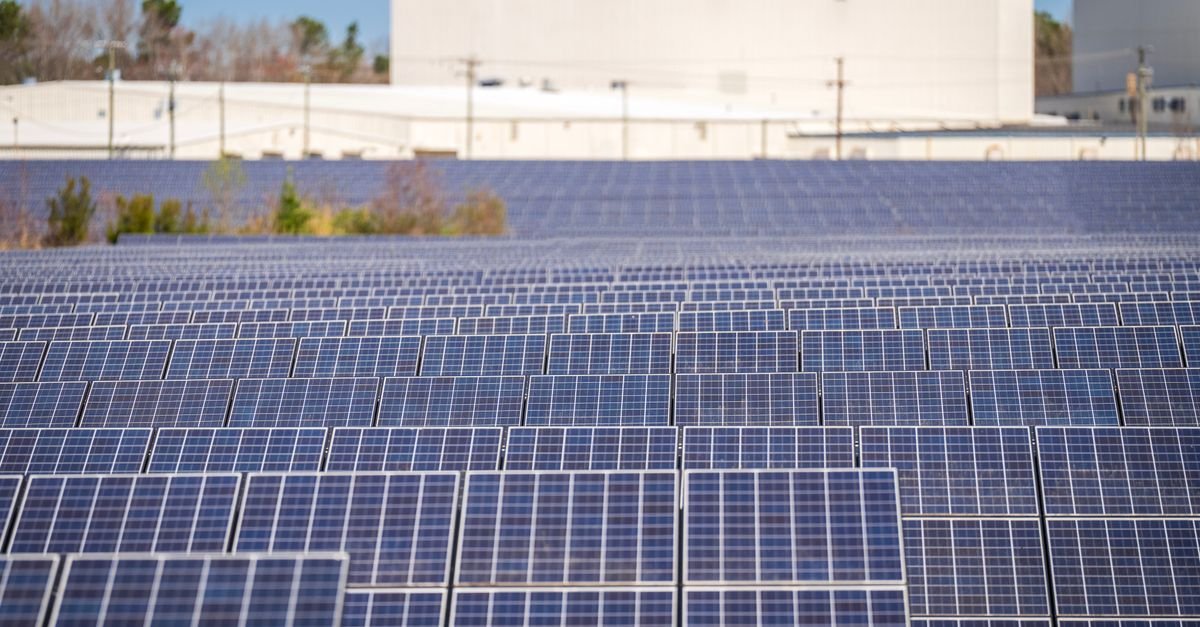 Most Global Population Lives in High Solar and Wind Resource Areas