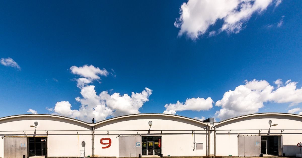 Microsoft, PowerHouse Clash with Utilities Over Data Center Contracts
