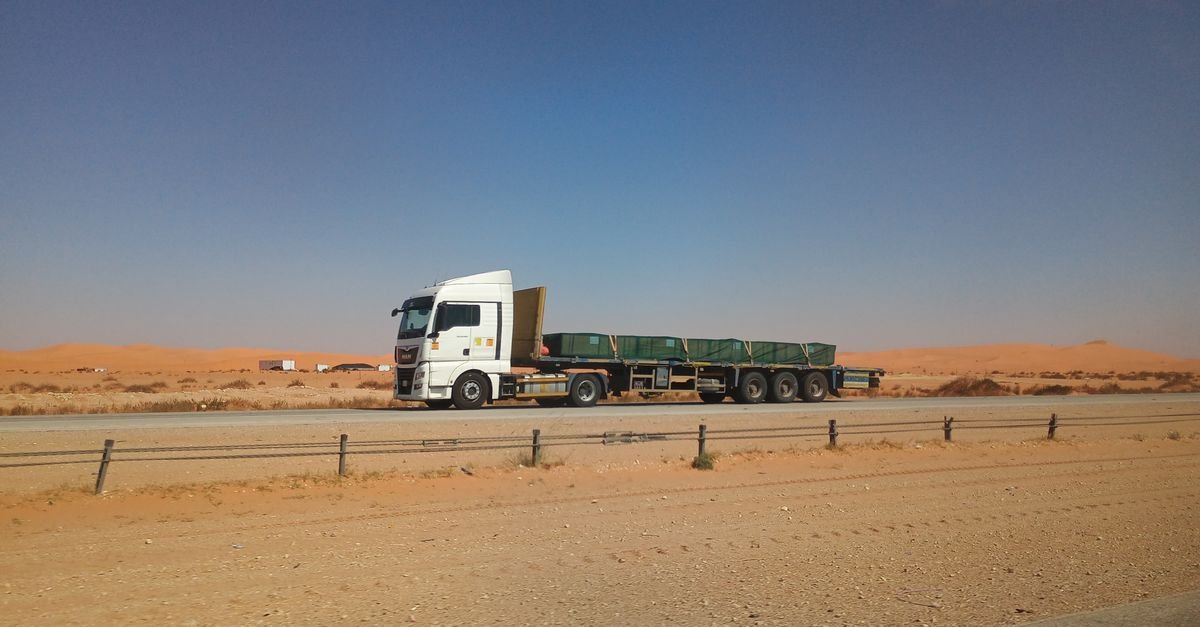 Australia receives record-height wind turbines for Pilbara installation