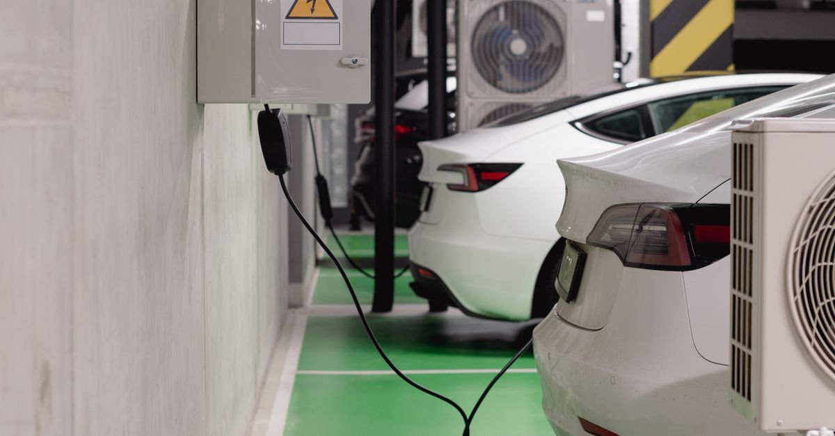 Matrix Renewables Closes $1.3B Solar, Battery Storage Financing
