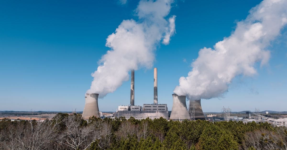 U.S. Emissions Rise in 2025 Despite Two-Decade Decline Trend