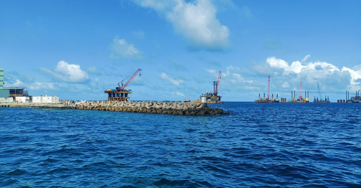 Floating Data Center Combines Power, Desalination, Coastal Benefits