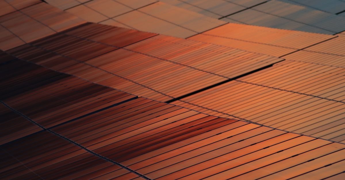 Stochastic Control Improves Dispatch Reliability in Solar Thermal Plants