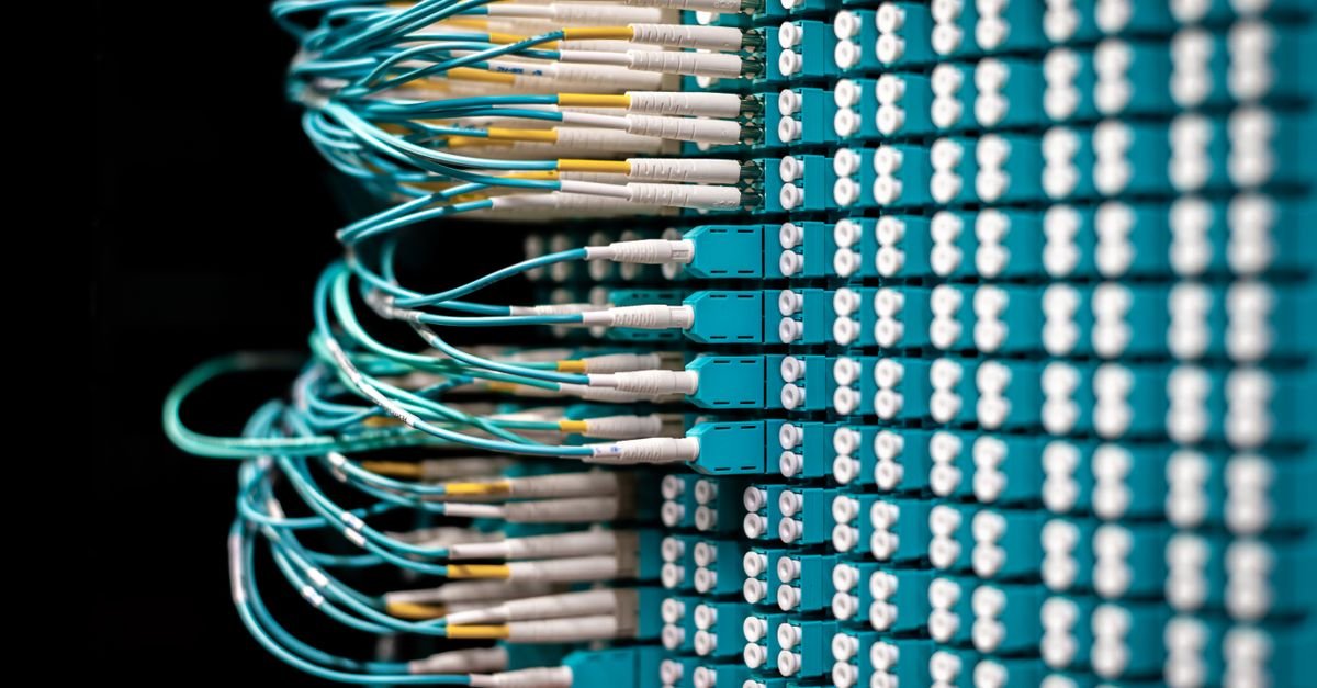 Quantum Computers Face Fundamental Limits in Power Flow Analysis