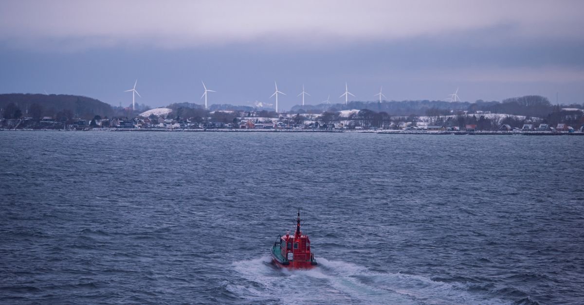 Clouds Boost Offshore Wind Farm Wake Recovery, Study Shows