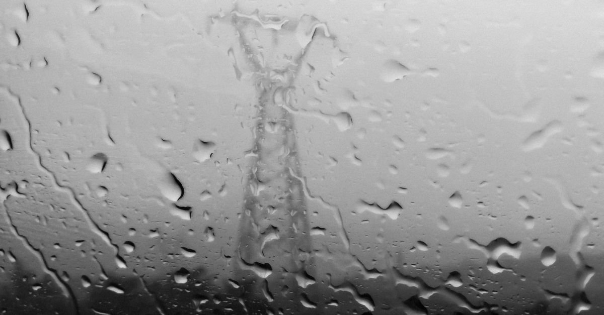 Weather Events Drive Varying Outage Patterns Across U.S. Counties