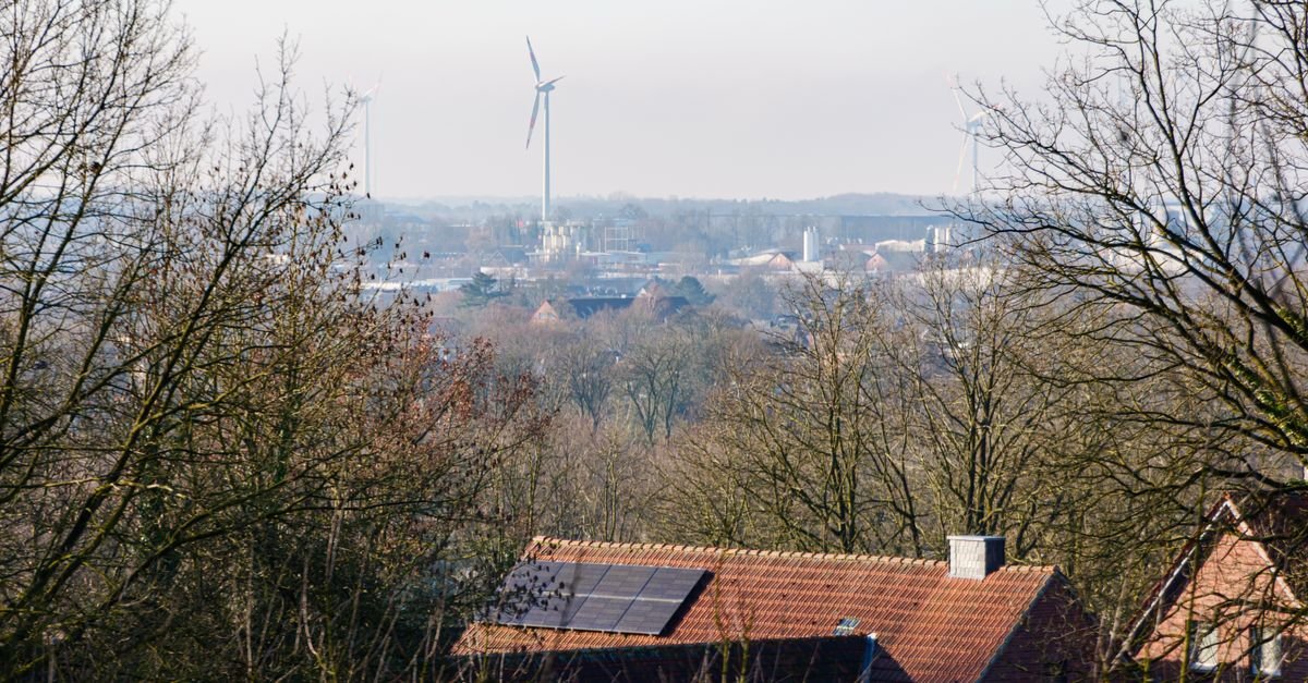 Hybrid Renewables Boost Returns While Managing Cannibalization Risk