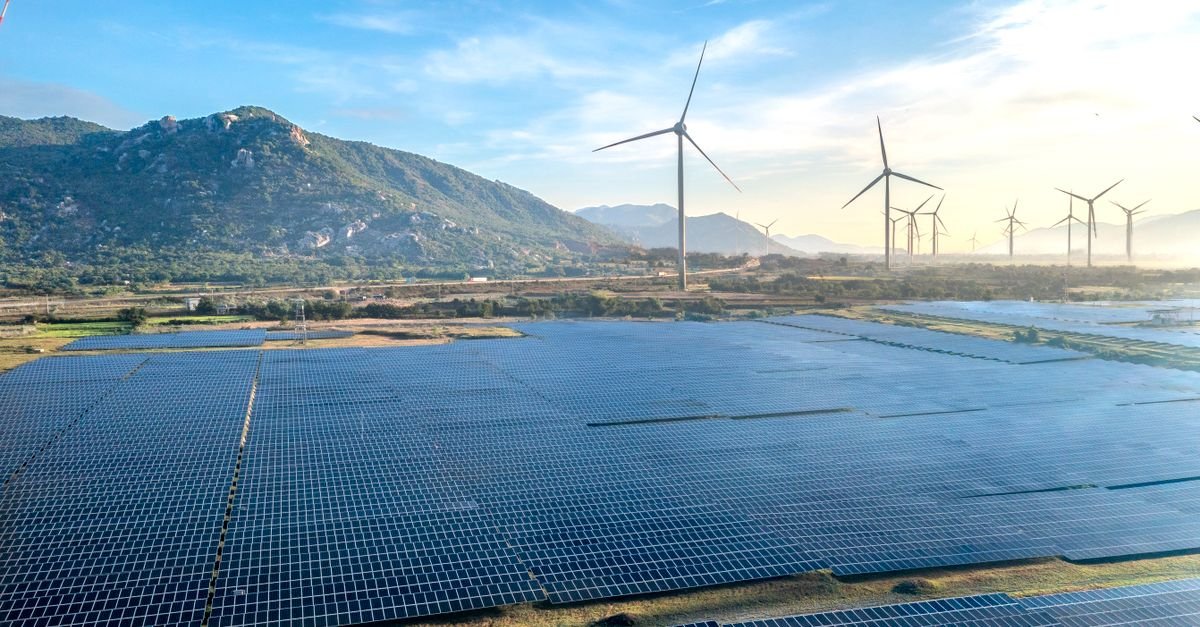 Virginia Defines Agrivoltaics, Expanding Solar-Agriculture Integration