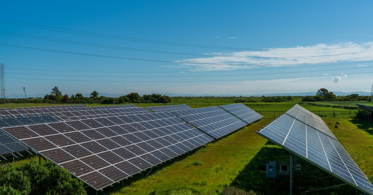 French Firm Launches On-Site Floating PV Float Manufacturing System
