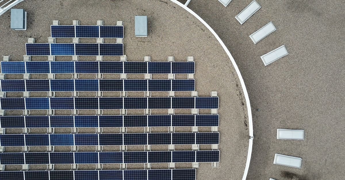Data Centers Turn to Microgrids to Bypass Grid Constraints