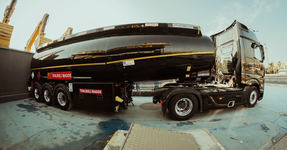 DSV Deploys Electric Trucks on Texas-Mexico Trade Route