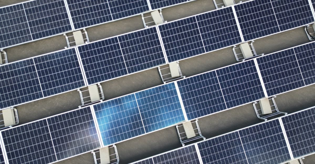 Community Solar Project Powers Scholarships in Illinois