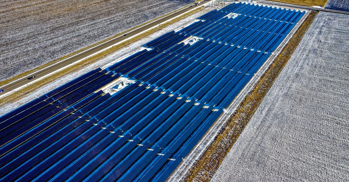Opsun launches standardized inverter racking system for commercial rooftops