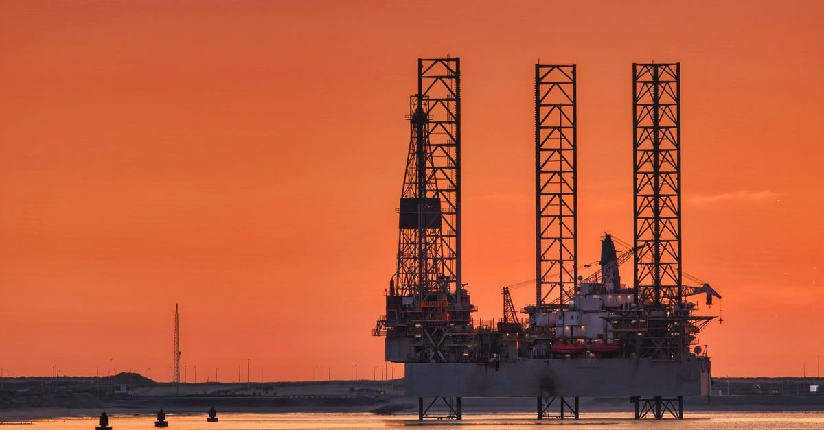 India's ONGC Profit Surges on Oil Price Rally and Rupee Weakness