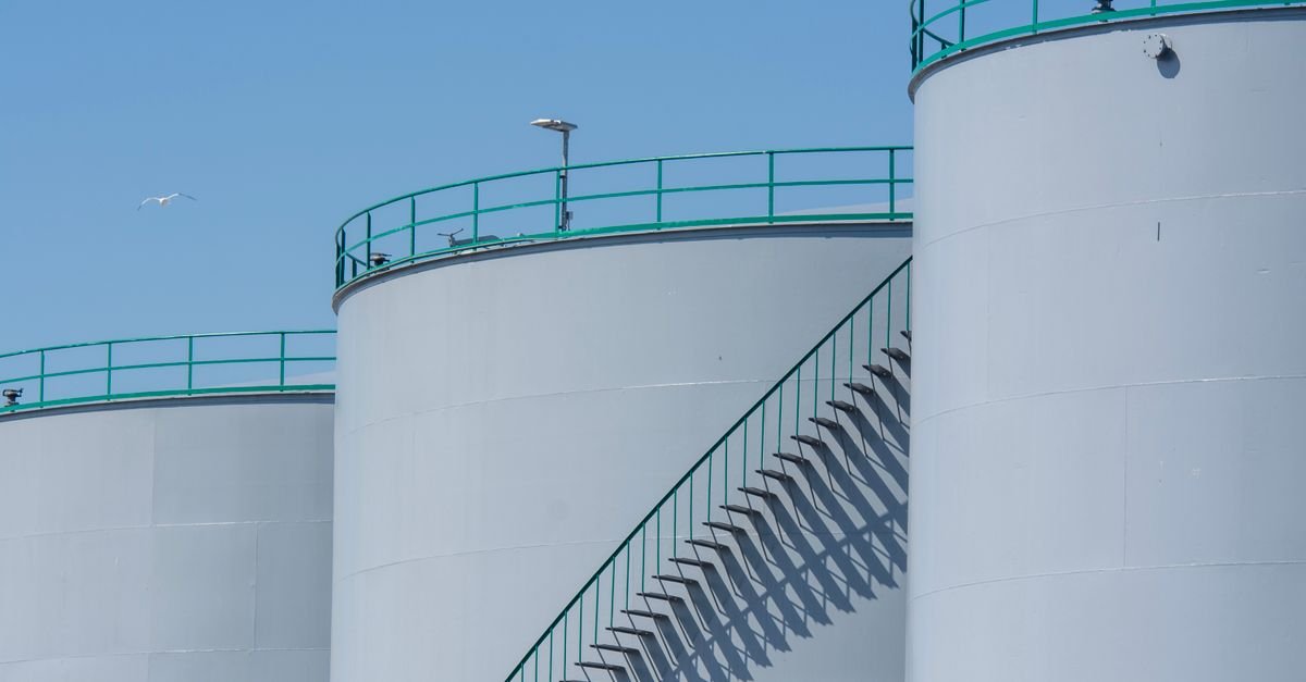 Australia's largest battery completes shock absorber test, sets charging record