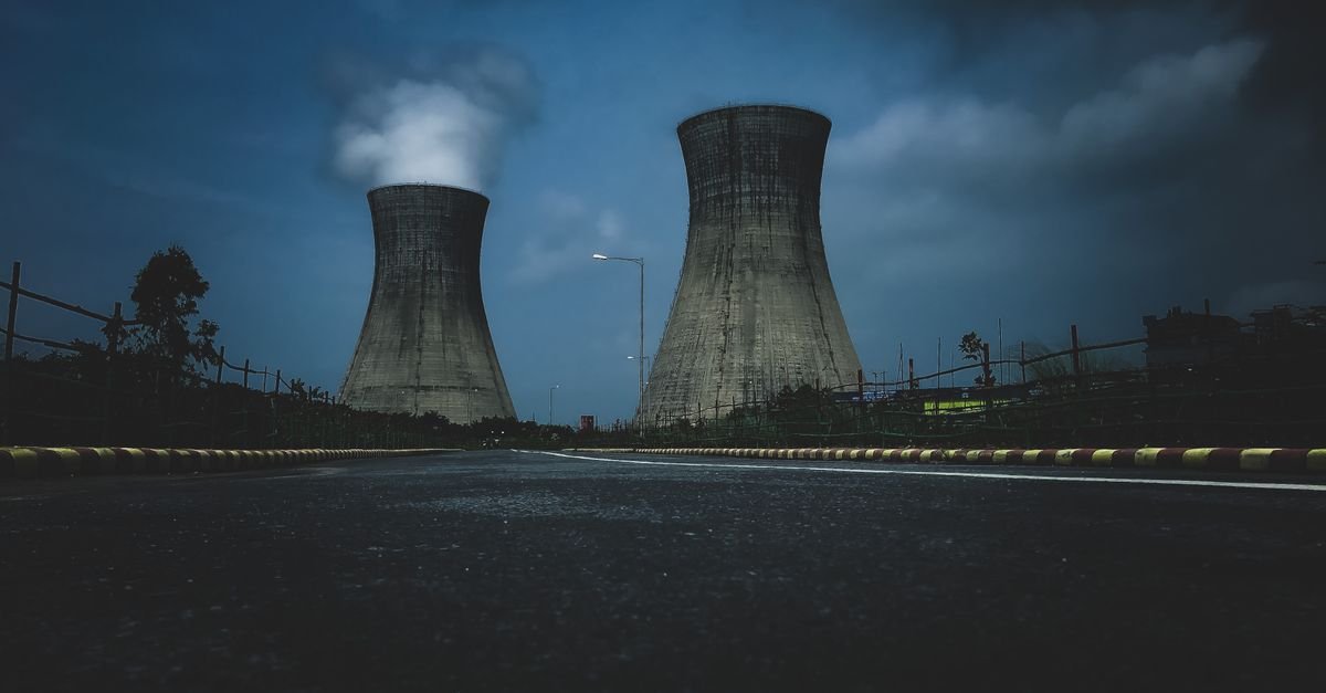 US Backs Nuclear Revival With $1.9B Loan for Iowa Reactor