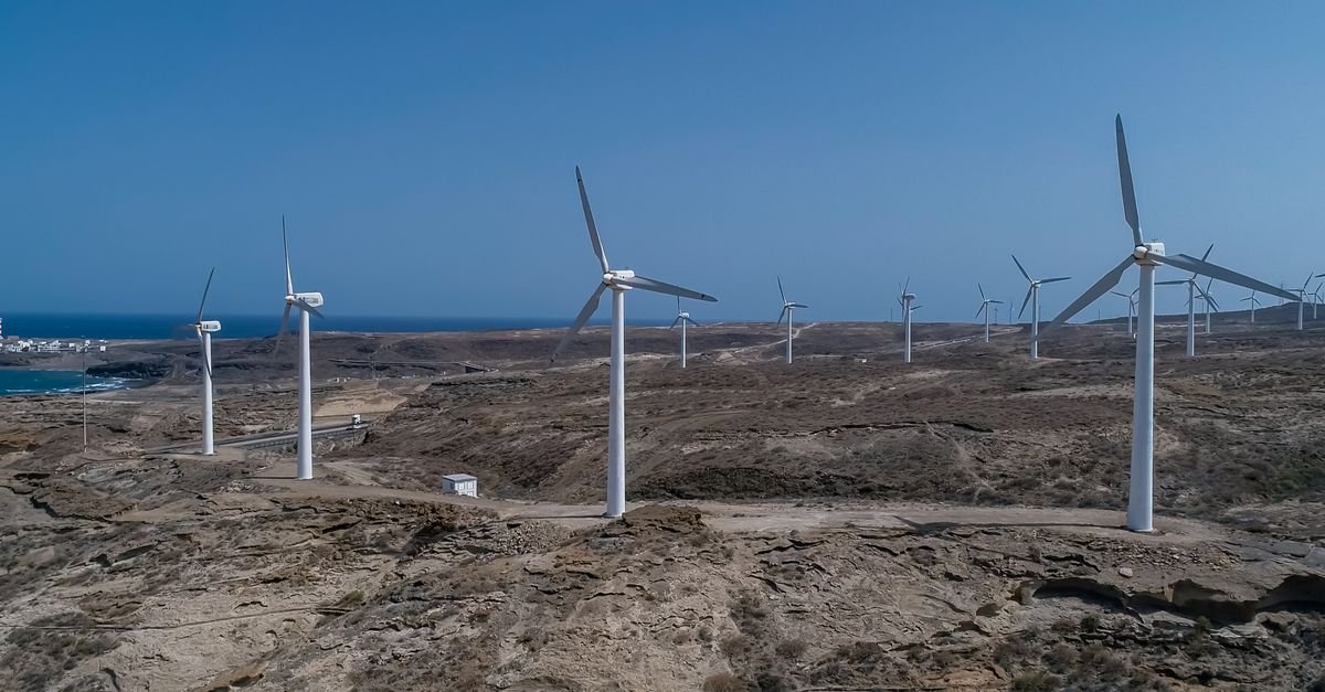 Wind Turbines Get Smart Frequency Control to Stabilize Grids