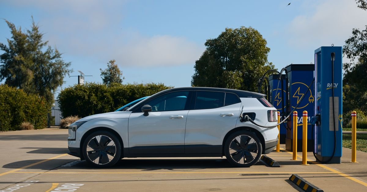 UK coastal towns expand EV charging network across three years