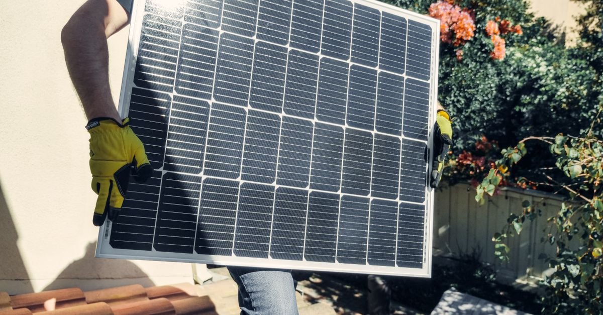 Data Centers Must Bring Own Power to Avoid Fossil Fuel Trap