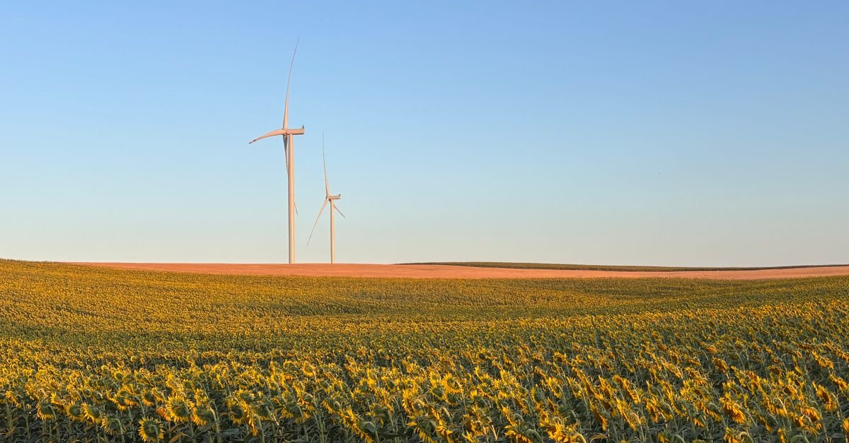 AI control optimizes small-scale solar Brayton turbines with fuel savings