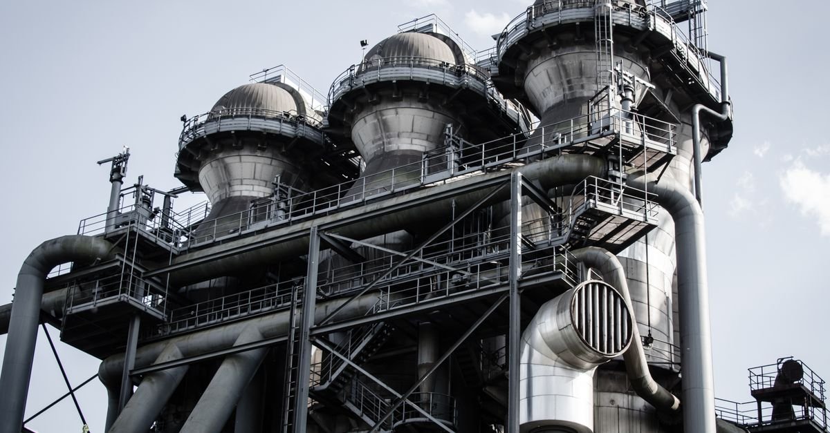 Hormuz Closure Drives EIA Production Outlook Revisions