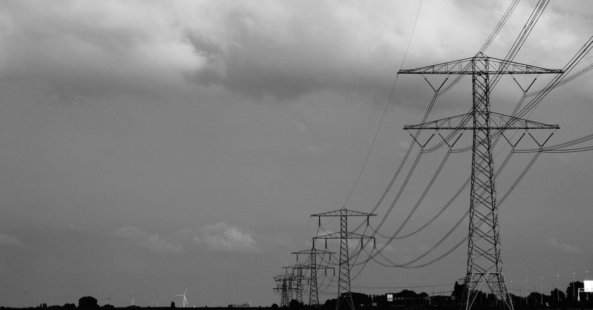 New York surges Canadian imports via new Quebec transmission link