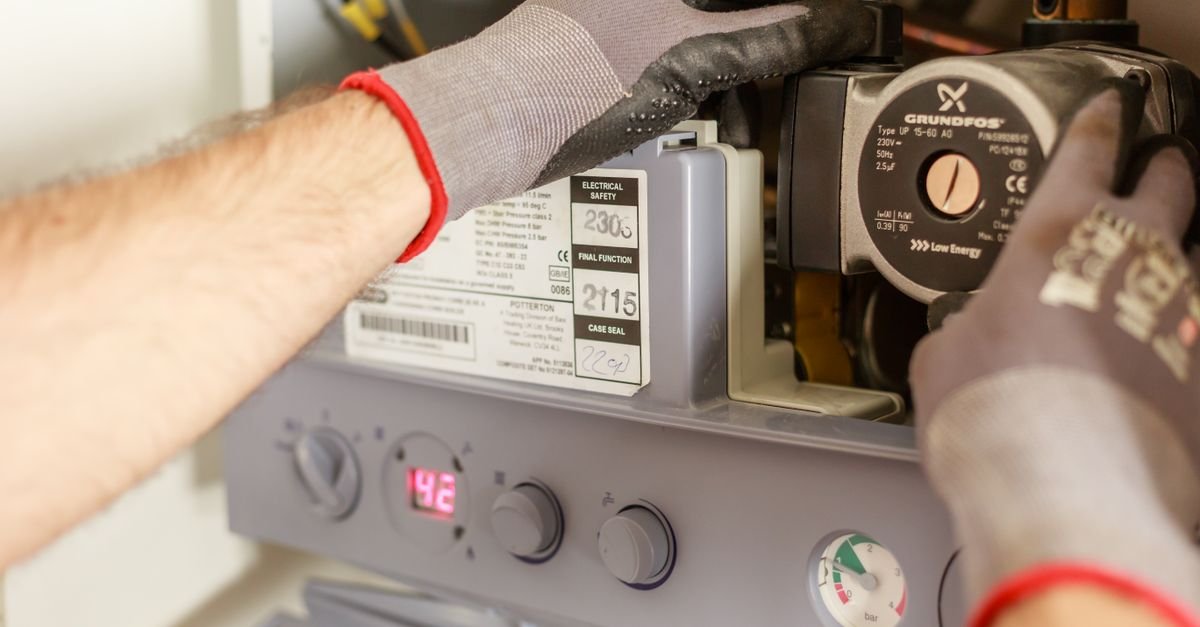 Residential heat pumps retrofitted to run on DC power with minimal performance loss