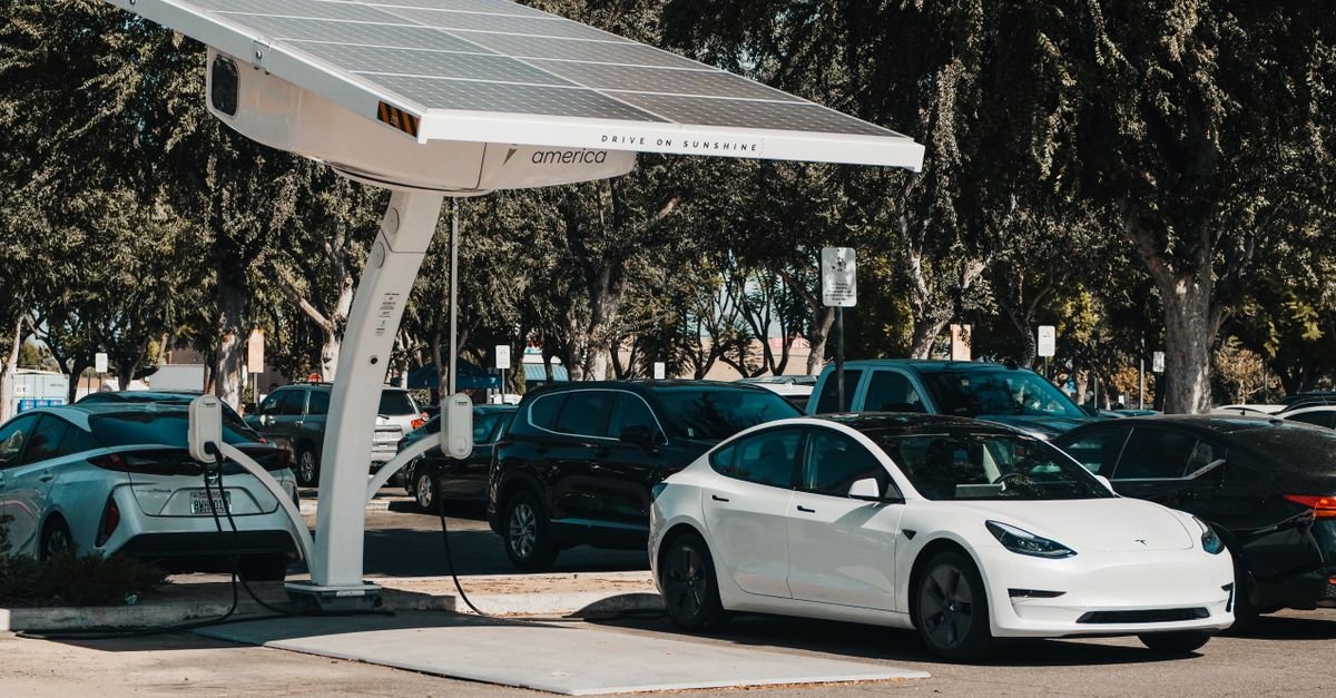 EU Sets 45 GW Energy Storage Target to Cut Gas Dependence