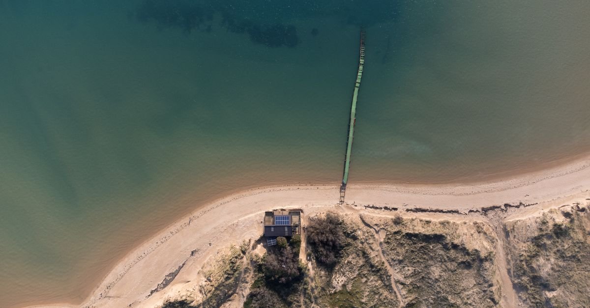 Graph Neural Control Optimizes Floating Solar-Hydrogen System