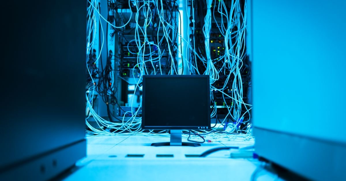 Cyber-Resilient VPP Control Combines Finance, Defense, and Dispatch