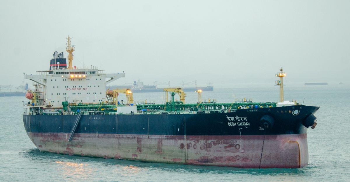 US Navy Maintains Hormuz Escort Mission as Iran Tensions Persist