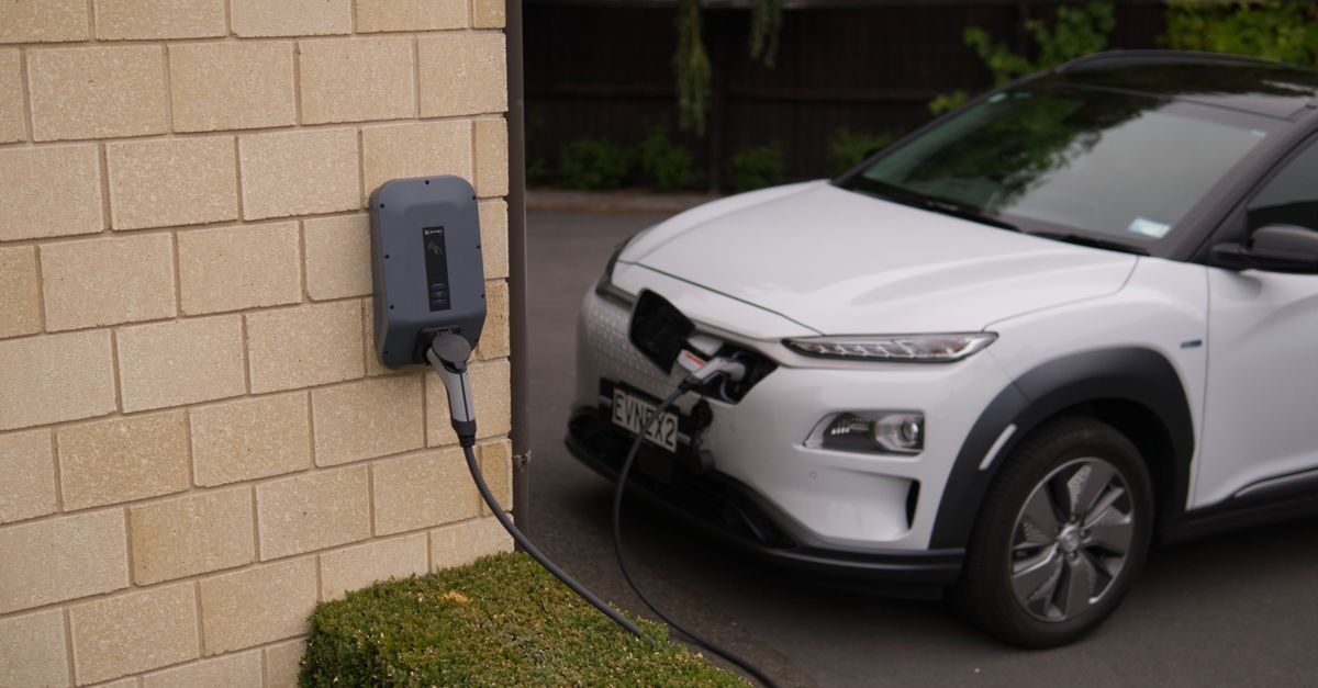 NatPower and Tesla Partner on 25GWh Battery Storage Projects