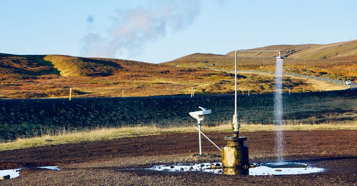 Next-generation geothermal drilling innovations unlock deep heat resources