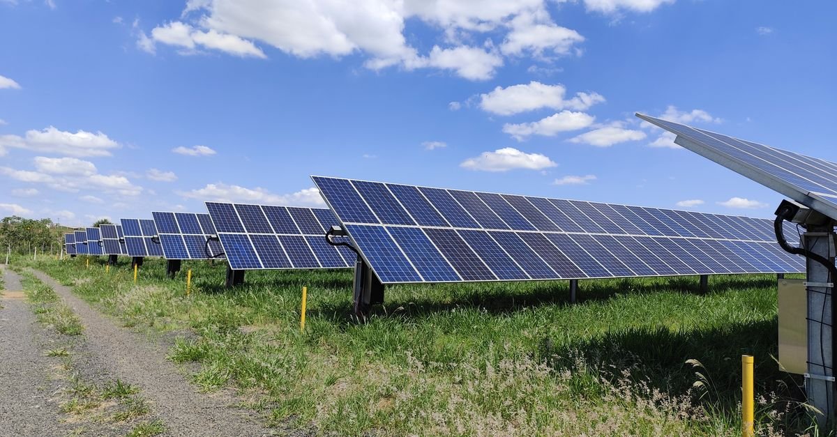 New Method Boosts Solar Hosting Capacity in Distribution Networks