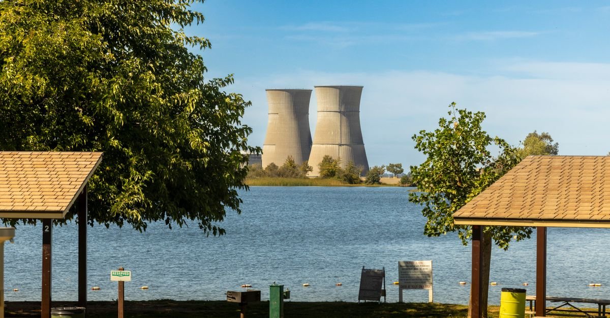 Hungary Restarts Nuclear Reactor as Danube Water Levels Recover
