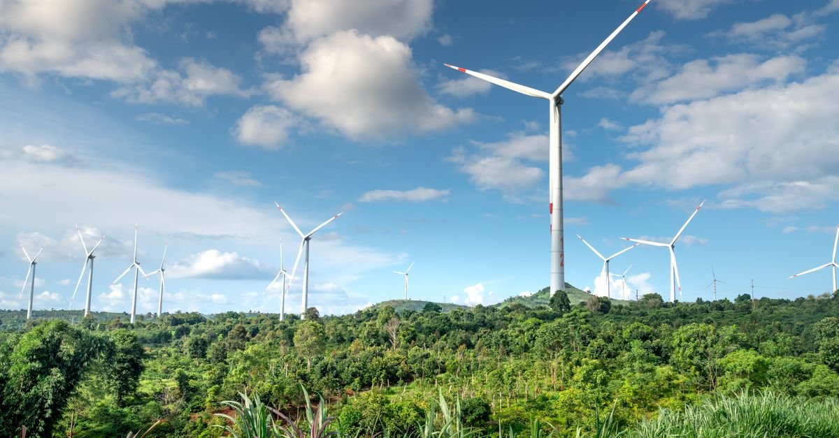 Clēnera Secures $2.6B Debt Financing for Arizona Renewable Complex