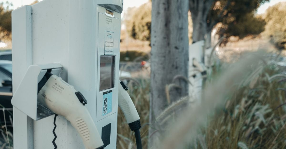 Volkswagen Launches V2G Service in Germany to Boost Grid Support
