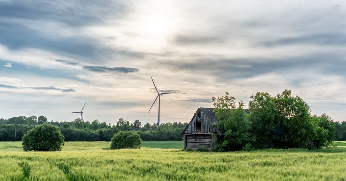 Tata Power Commissions 100.8MW Wind Farm in Maharashtra
